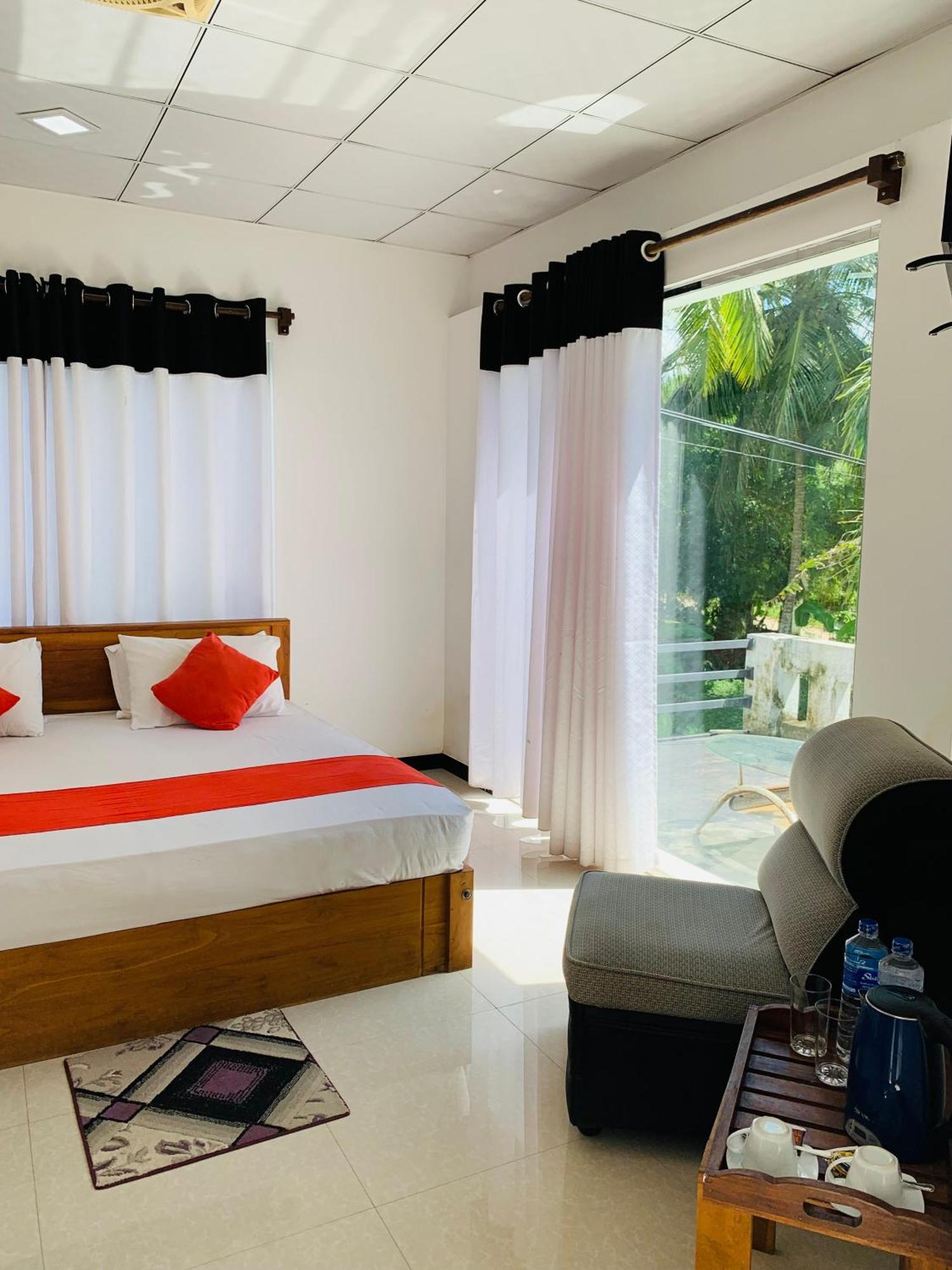 Chill House Safari Resort Udawalawe Exterior foto